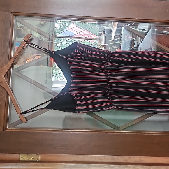 👖AMBIANCE SPAGHETTI STRAP PANT SUIT👖 - Picture 5 of 9